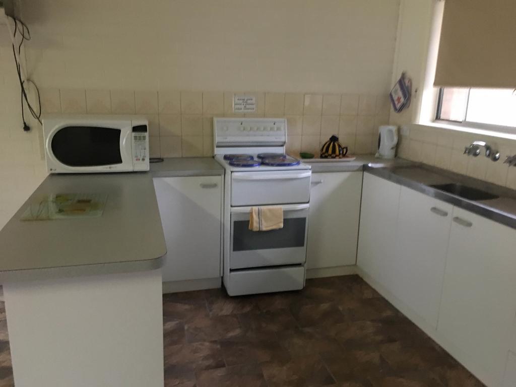 Ovensview On Riverside Bright Exterior photo