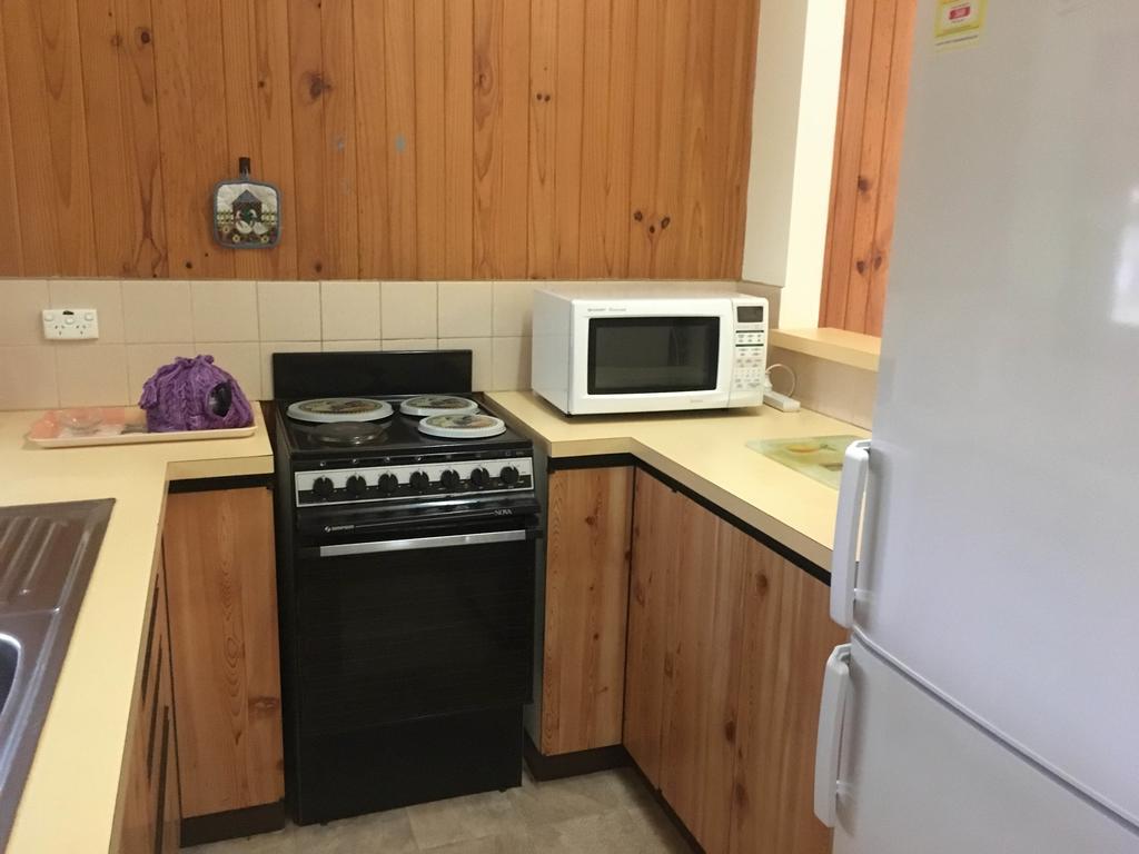 Ovensview On Riverside Bright Exterior photo